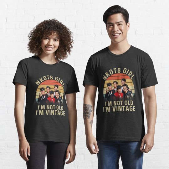 Discover New Kids Girl I’m Not Old I’m Vintage Essential T-Shirt