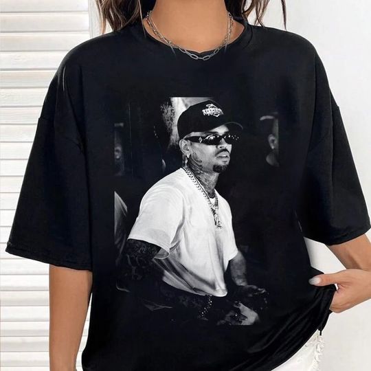 Discover Chris Brown Vintage 11:11 Tour T-Shirt