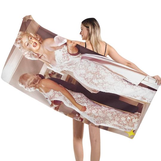 Discover Marilyn Monroe Beach Towel