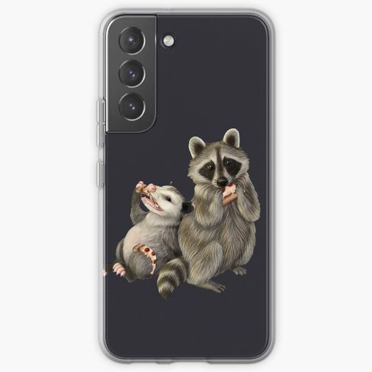 Discover Possum and raccoon with pizza