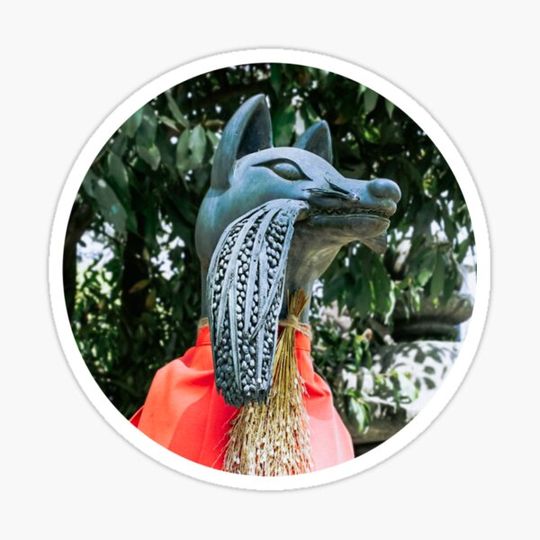 Discover Kitsune statue