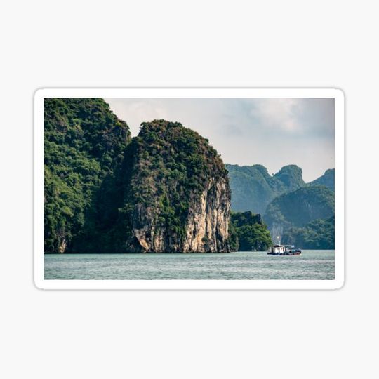 Discover Ha Long Bay, Vietnam