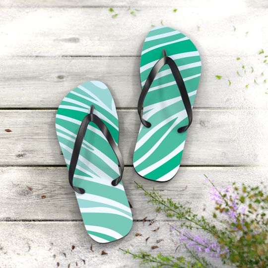 Discover Stylish Beach Flip Flops for Women and Men, Perfect for Pool and Bridesmaid Gifts
