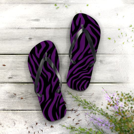 Discover Stylish Beach Flip Flops for Women and Men, Perfect for Pool and Bridesmaid Gifts