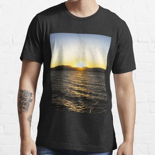 Discover Sunset Graphic .