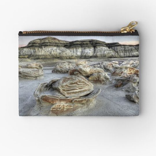 Discover The Egg Factory Bisti/De-Na-Zin Wilderness