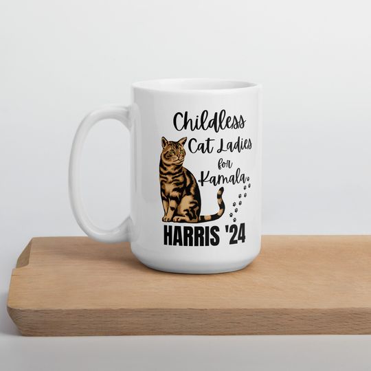 Discover Childless Cat Ladies for Kamala Harris White glossy mug