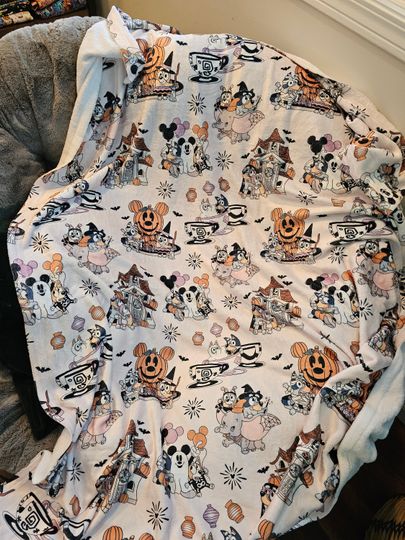 Discover Blueydad Cute Halloween Throw Blanket, Halloween Gift Idea