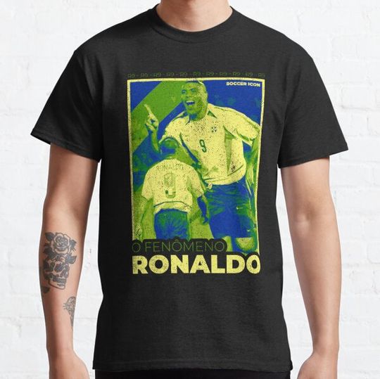 Discover Ronaldo - Street Art - Soccer Icons