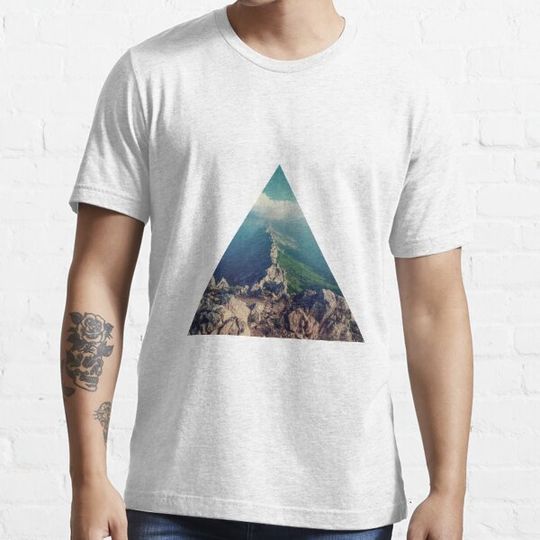 Discover Mountain into Triangle