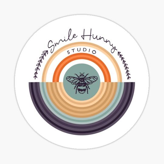Discover Smile Hunny Studio Logo