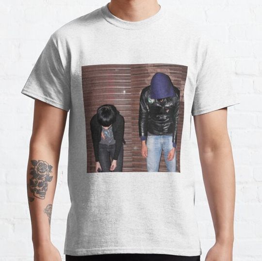 Discover Crystal Castles - Crystal Castles