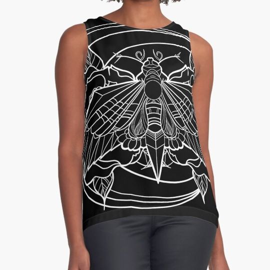 Discover Moth and moon