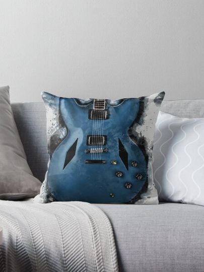 Discover D Grohl's electric guitar