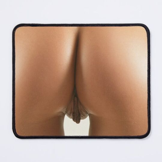 Discover Beautiful booty closeup