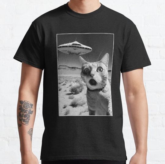 Discover A cat taking a selfie with a UFO spaceship - funny pun meme image