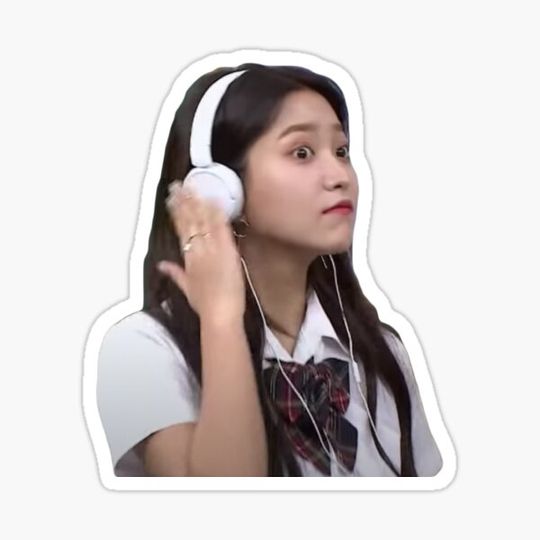 Discover Yeri Headphones meme