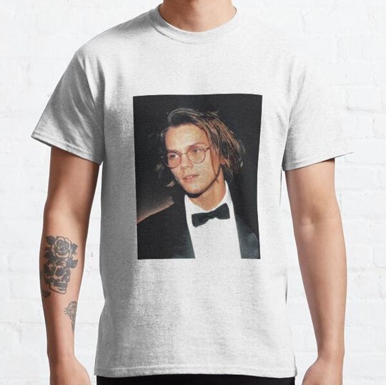 Discover river phoenix