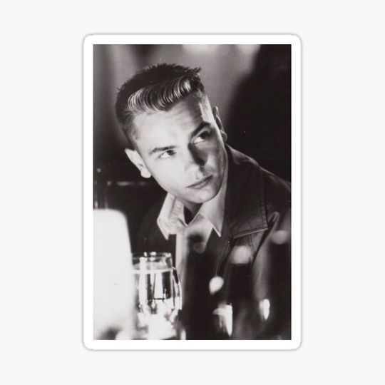 Discover River Phoenix in Dogfight (1991)