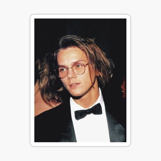 Discover River Phoenix