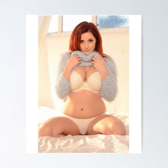 Discover Lucy Vixen