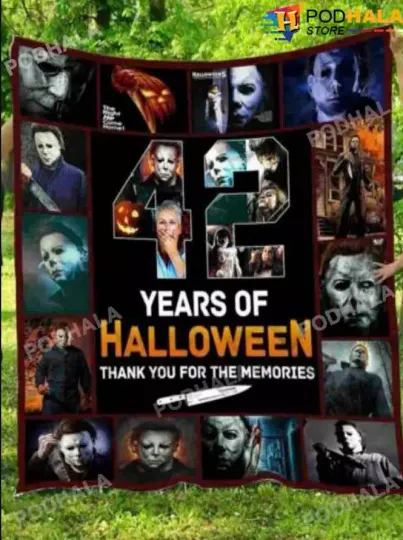 Discover Halloween 1978 Michael Myers 42 Years Of Halloween Fleece Blanket