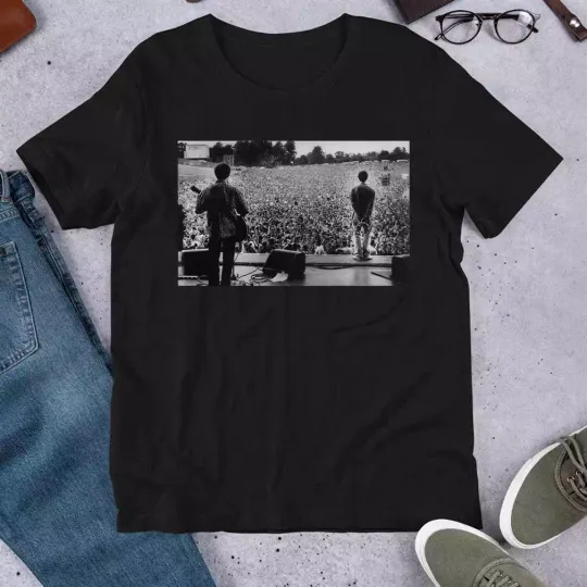 Discover Liam Gallagher Poster OASIS Knebworth  Funny T-Shirt