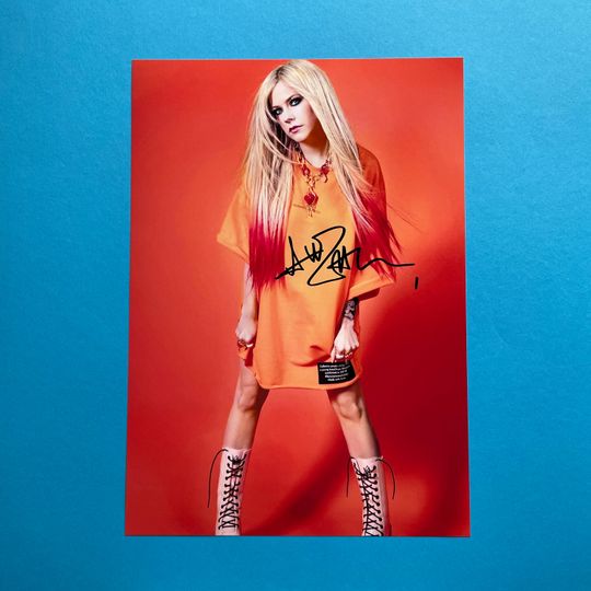 Discover Avril Lavigne Poster, Gifts for Fan