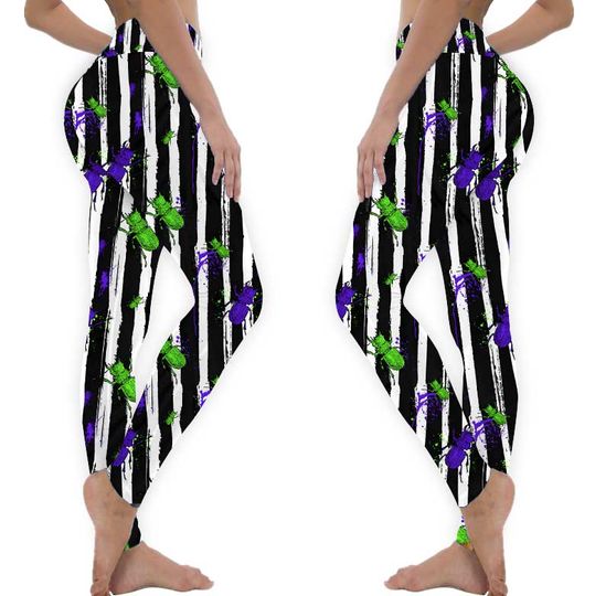 Discover Beetlejuice pattern Spooky goth Leggings