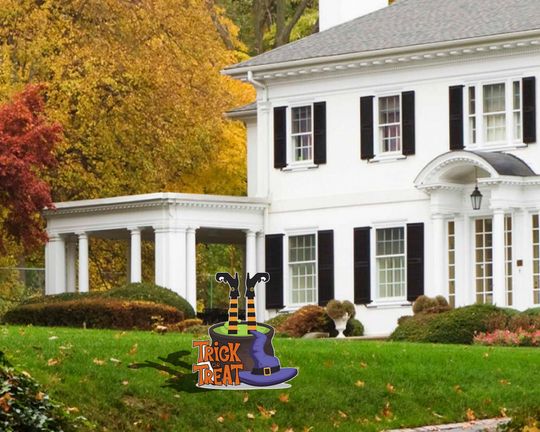 Discover Halloween Trick or Treat Witch Yard Sign