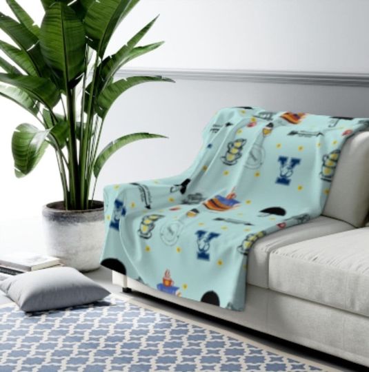 Discover Gilmore Girls | Velveteen Fleece Blanket