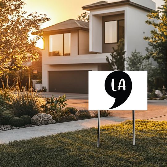 Discover Comma La Kamala 2024 Election Lawn Sign for Political Campaign