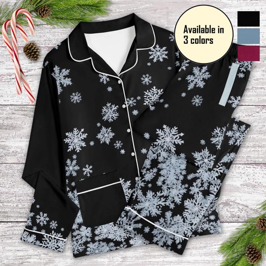 Discover Snowflakes Christmas Pajama Set
