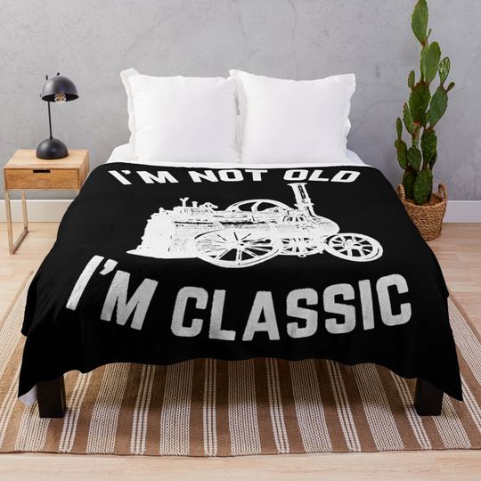 Discover im not old im classic Throw Blanket