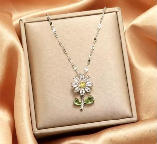 Discover Sunflower Pendant Necklace Gift For Her