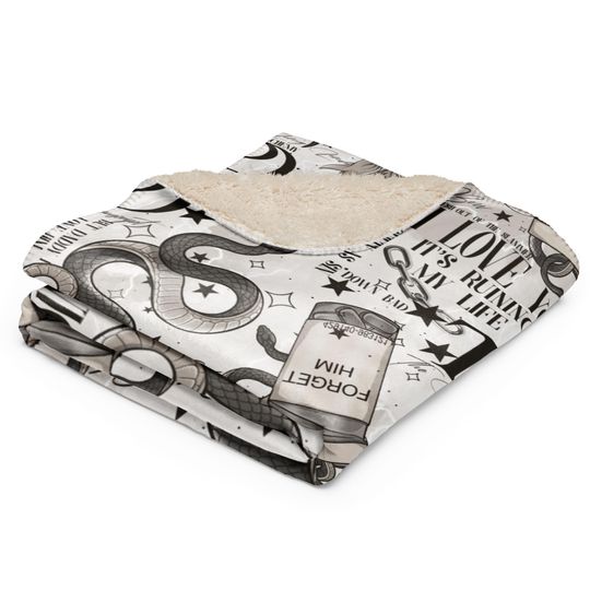Discover TTPD swift Sherpa blanket