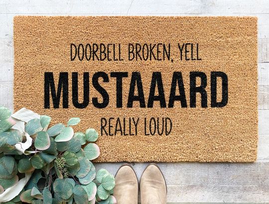 Discover Kendrick Lamar Doorbell Broken, Yell Funny doormat