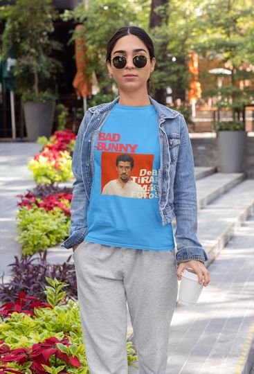 Discover badbunny, new album, album Fan T-Shirt
