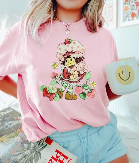 Discover Vintage Strawberry Shortcake Cartoon T-Shirt
