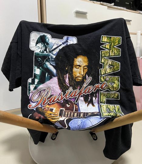 Discover Vintage Bob Marley Bootleg 90s T-Shirt