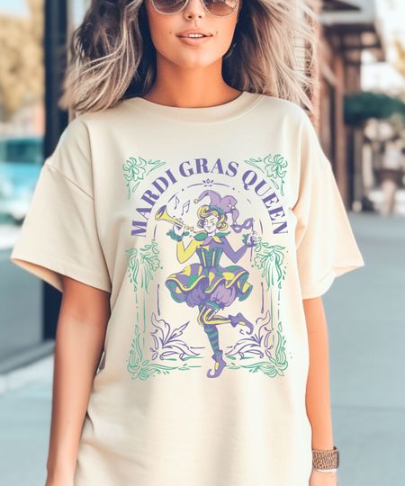 Discover Mardi Gras Queen Vintage T-Shirt