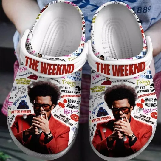 Discover Weeknds Summer Clogs