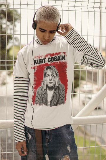 Discover KURT COBAIN - Cool / Rock / Grunge  Punkrock / Guitar / Nevermind / In Utero / Courtney Love / Tshirt