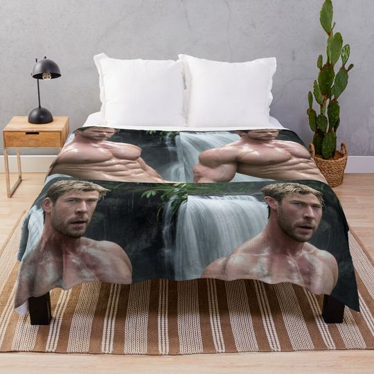 Discover Chris Hemsworth Throw Blanket