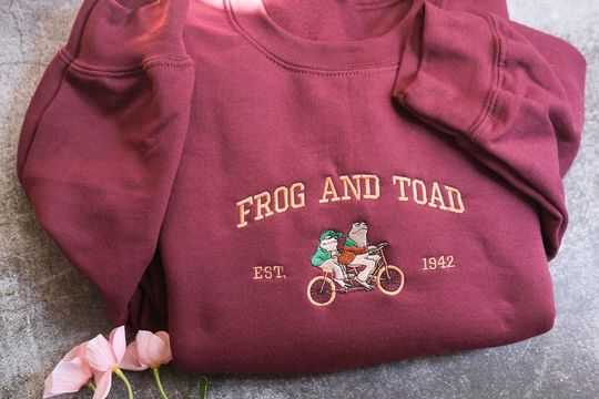 Discover Embroidered Frog And Toad Crewneck Sweatshirt, Vintage Classic Book Sweatshirt, Cottagecore Aesthetic