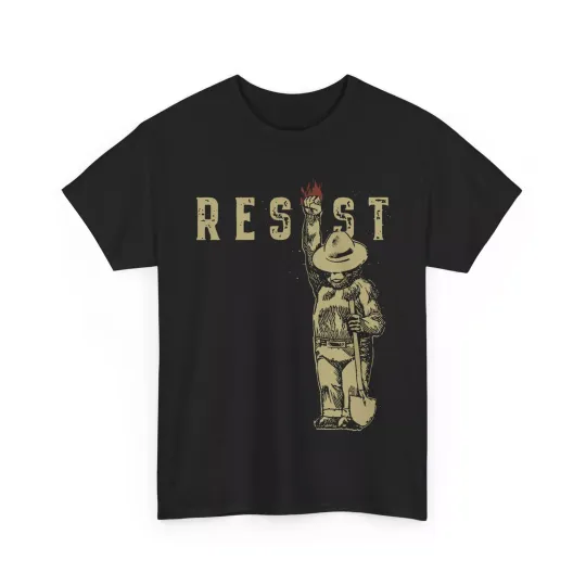 Discover Vintage Smokey The Resist Bear Women’s Men T-Shirt