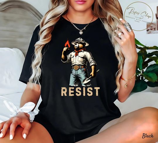 Discover Vintage Smokey The Resist Bear Women's T-Shirt, Smoky Bear Resistance T-Shirt