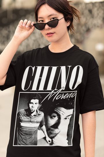 Discover Chino Moreno Vintage Retro Y2K Unisex T-Shirt