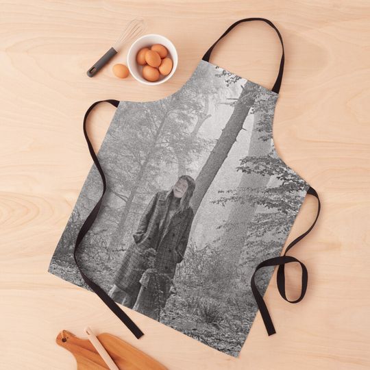 Discover Folklore, Bertram Apron