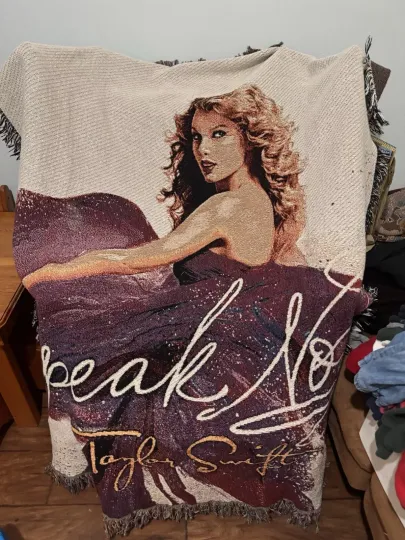 Discover Taylorr Swifts Speak Now Woven Blanket